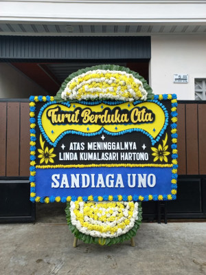 Papan Bunga Duka di Lirung